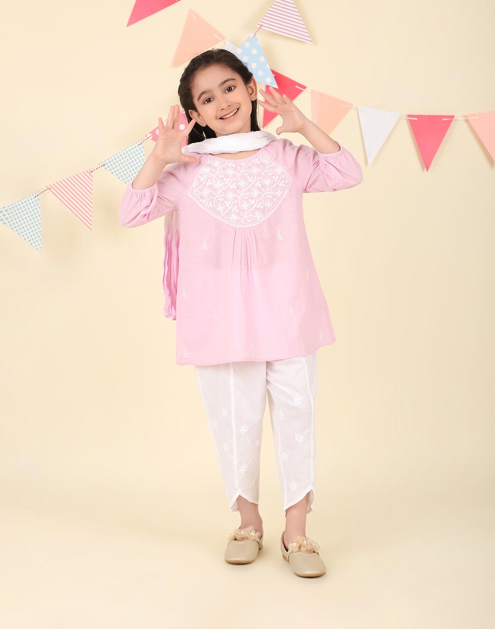 How to Style Chikankari Clothes for Kids for Different Occasions?