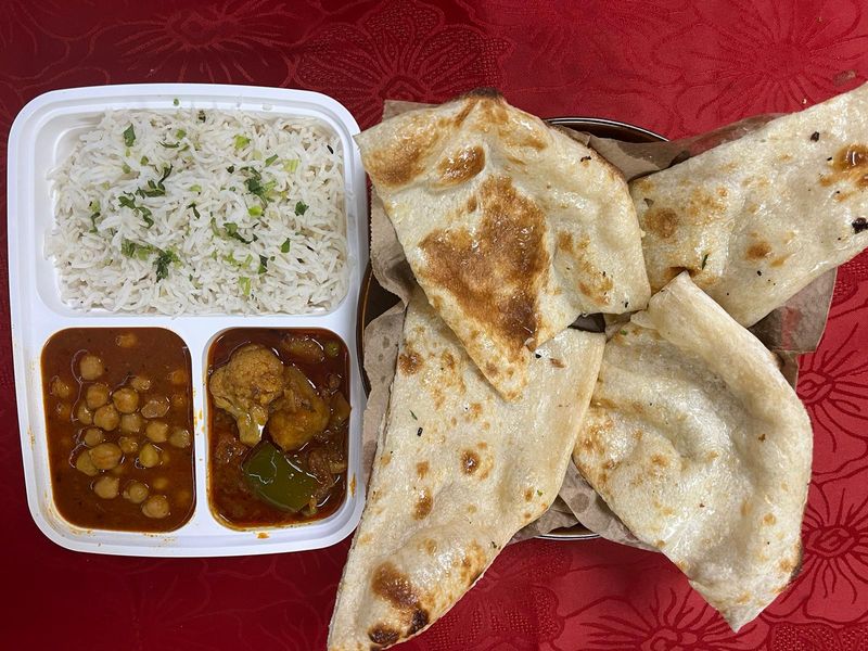 Why Indian Restaurants in Downtown Toronto Are Great for Families? – Maja Indian Cuisine