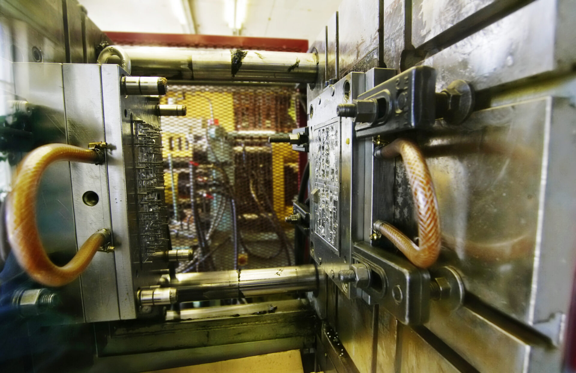 Montrose Molders Corp: Custom Plastic Manufacturer, Injection Molder Near Me, Tool Maker, Assembler, Extruder