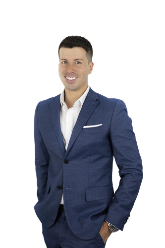 Real Estate Agent Holly ON