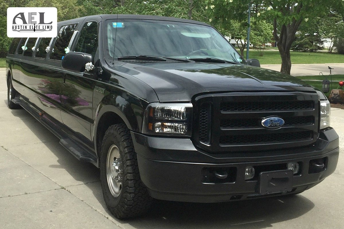 Why Should You Choose a Party Bus Limousine Service in Austin?