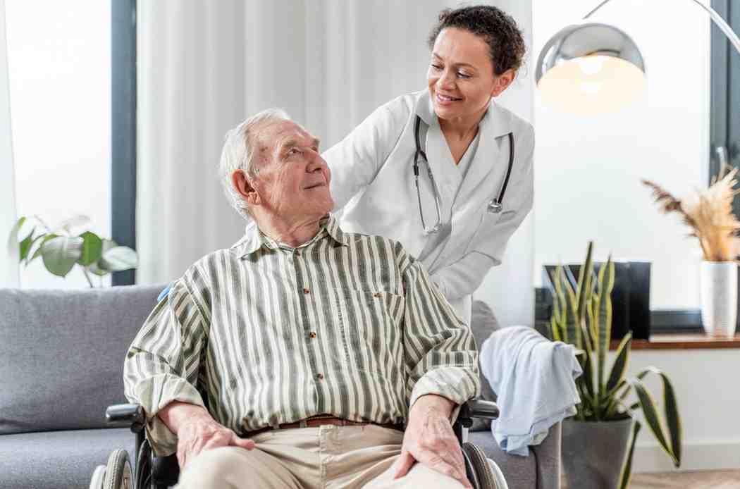 Caregivers Essential for Seniors Managing COPD Effectively